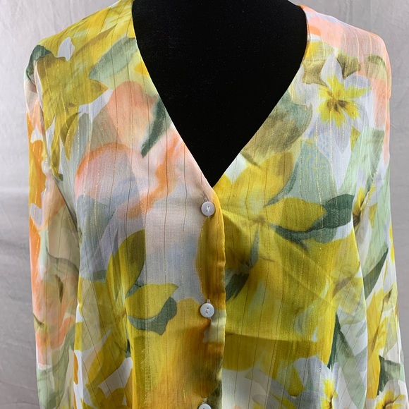 Gold Shimmer Floral Chiffon Blouse - Picture 7 of 9